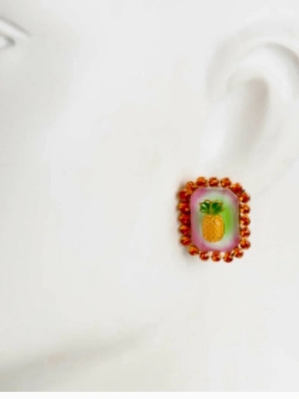 Betsey Johnson Crystal Stone Pineapple Stud Earrings New - Picture 3 of 3